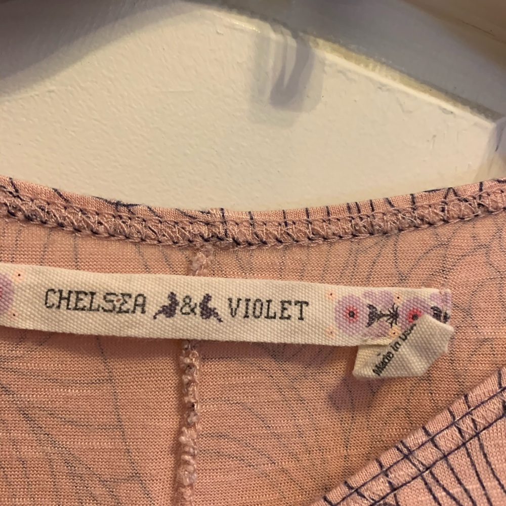 Euc Chelsea & Violet 2 Top Bundle Size Medium - image 8